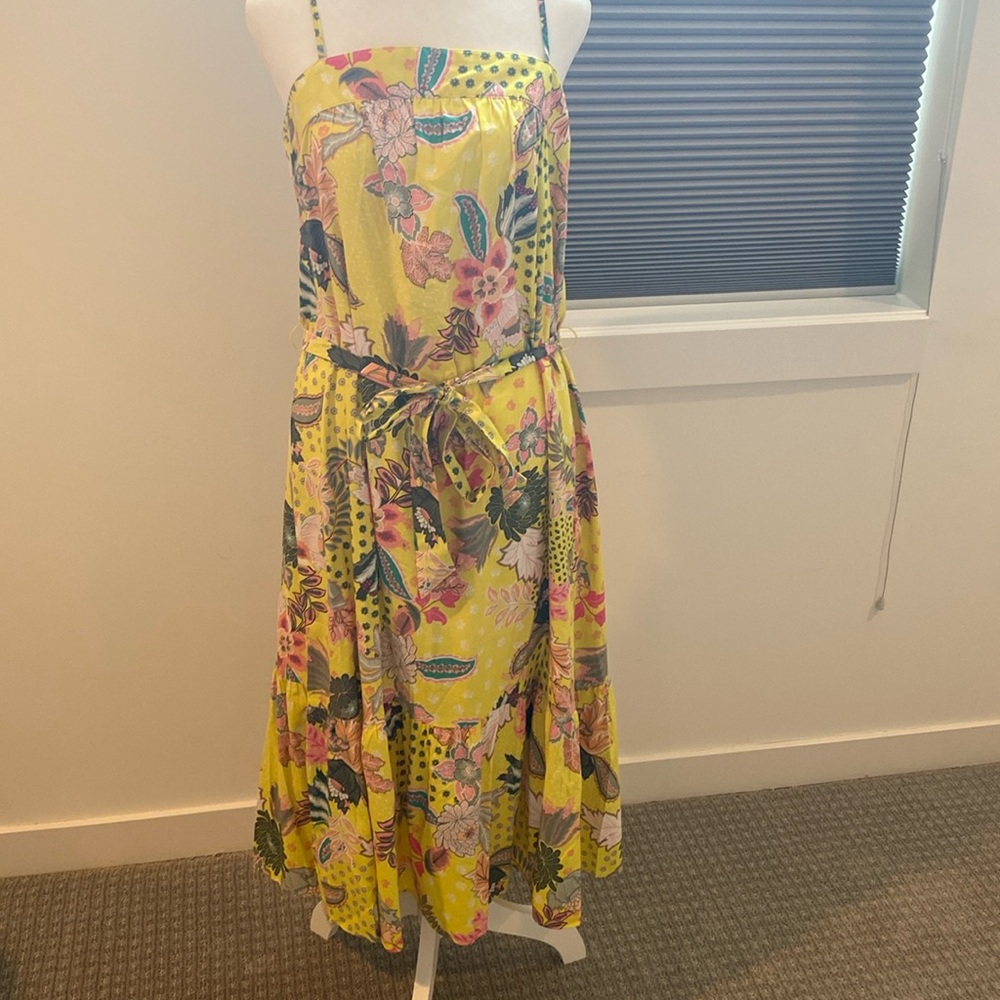 Loft floral dress - runs big